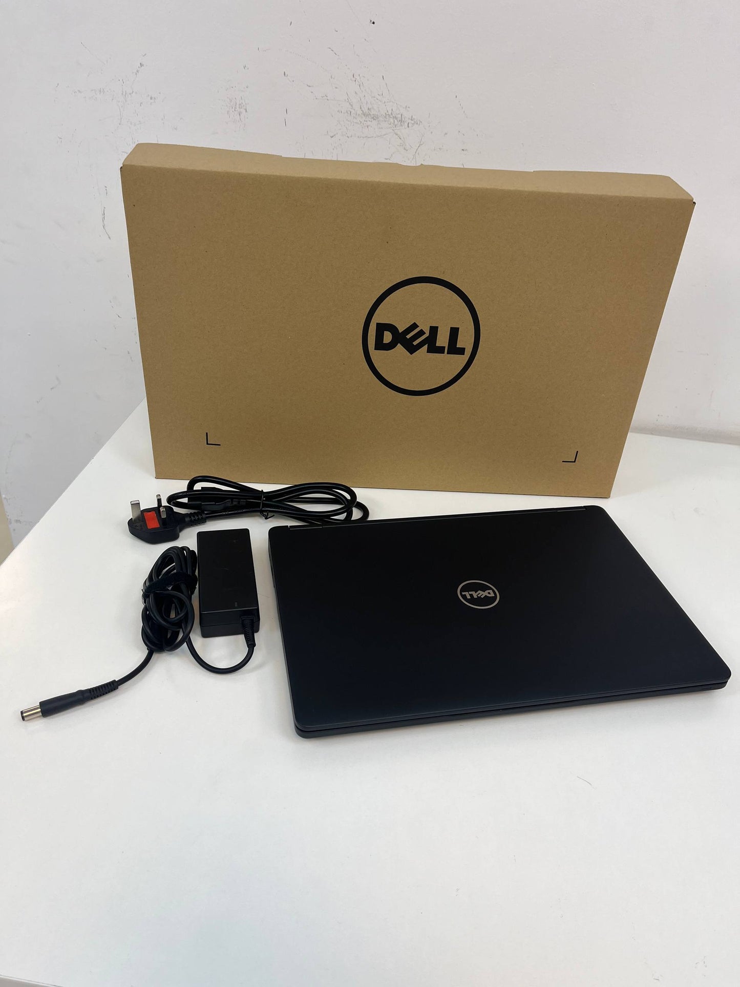 Laptop Dell Latitude E5480 - SuperSale.ae