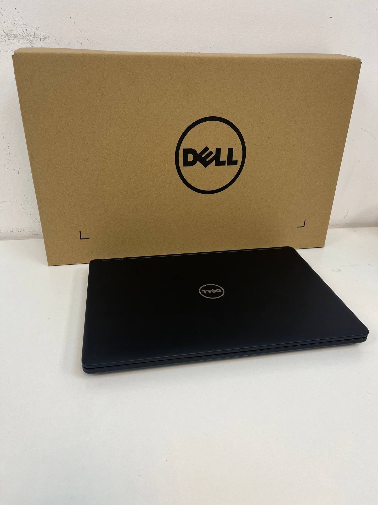 Laptop Dell Latitude E5480 - SuperSale.ae