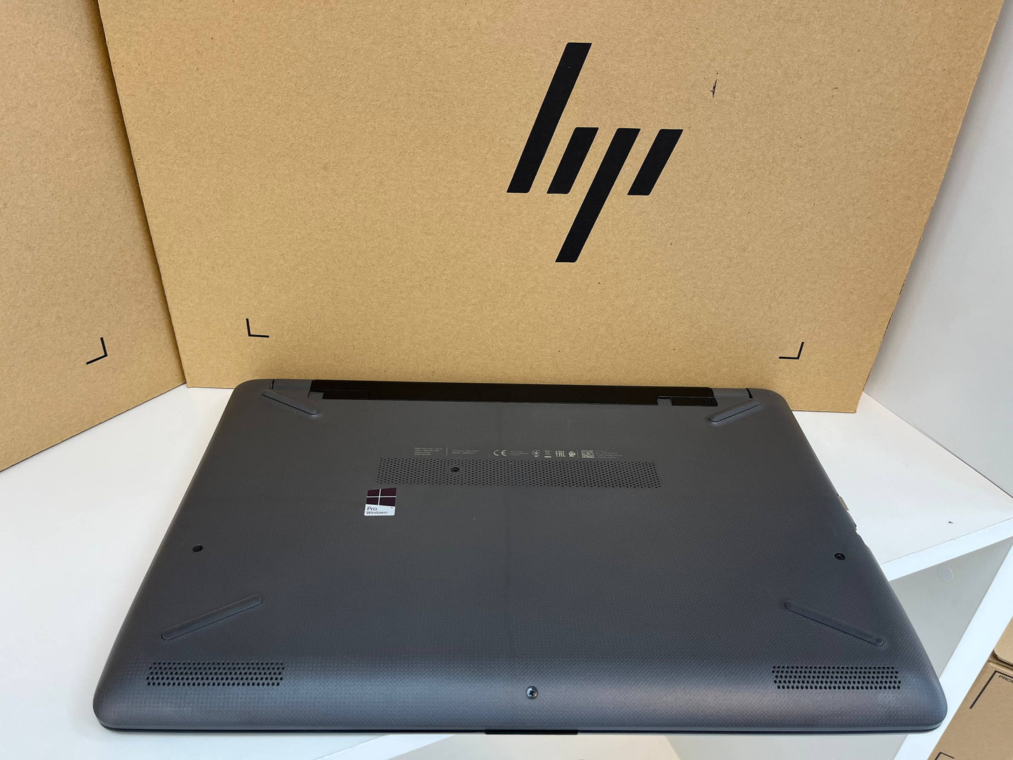 HP 250 G6 – INTEL CORE I3-6006U 6TH GEN, 8GB DDR4 RAM, 500GB SSD, 15.6" FULL HD – INTEL HD GRAPHICS LAPTOP - SuperSale.ae